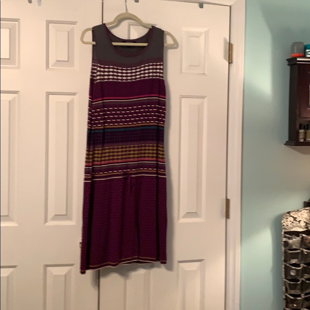 Sleeveless sweater dress.
